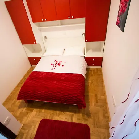 Lily Apartmán Nin